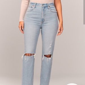 Abercrombie & Fitch Ultra High Ankle Jeans Curve Love Distressed, short length